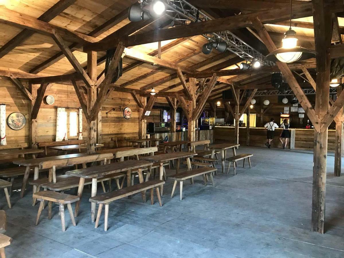 Oktoberfest Wiesn Camp Роскошный шатер Мюнхен